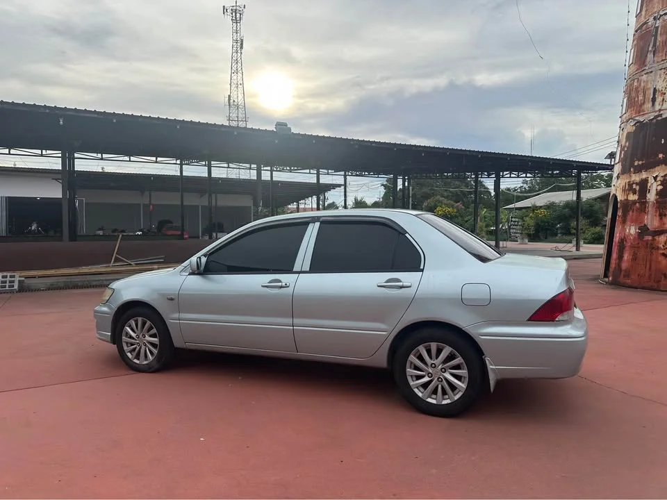 2002 Mitsubishi Lancer VIII 3