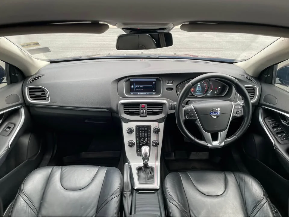 2013 Volvo V40 II 2