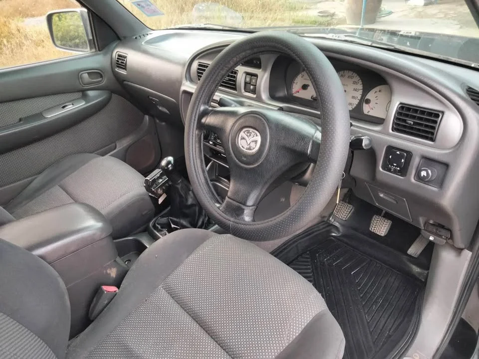 2005 Mazda 2500 Fighter V 3