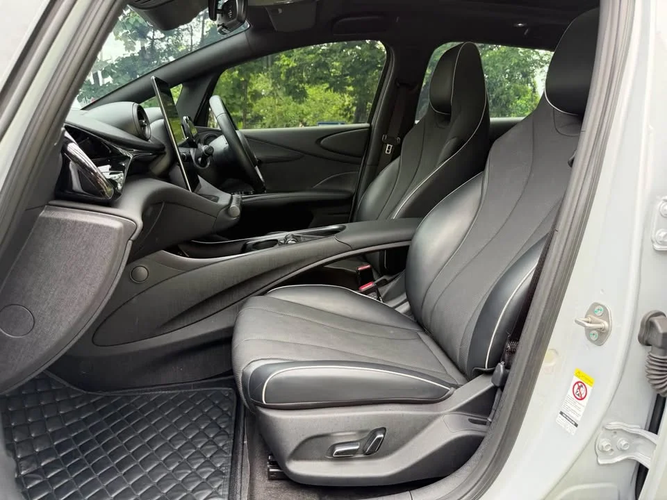 2023 BYD Dolphin 2