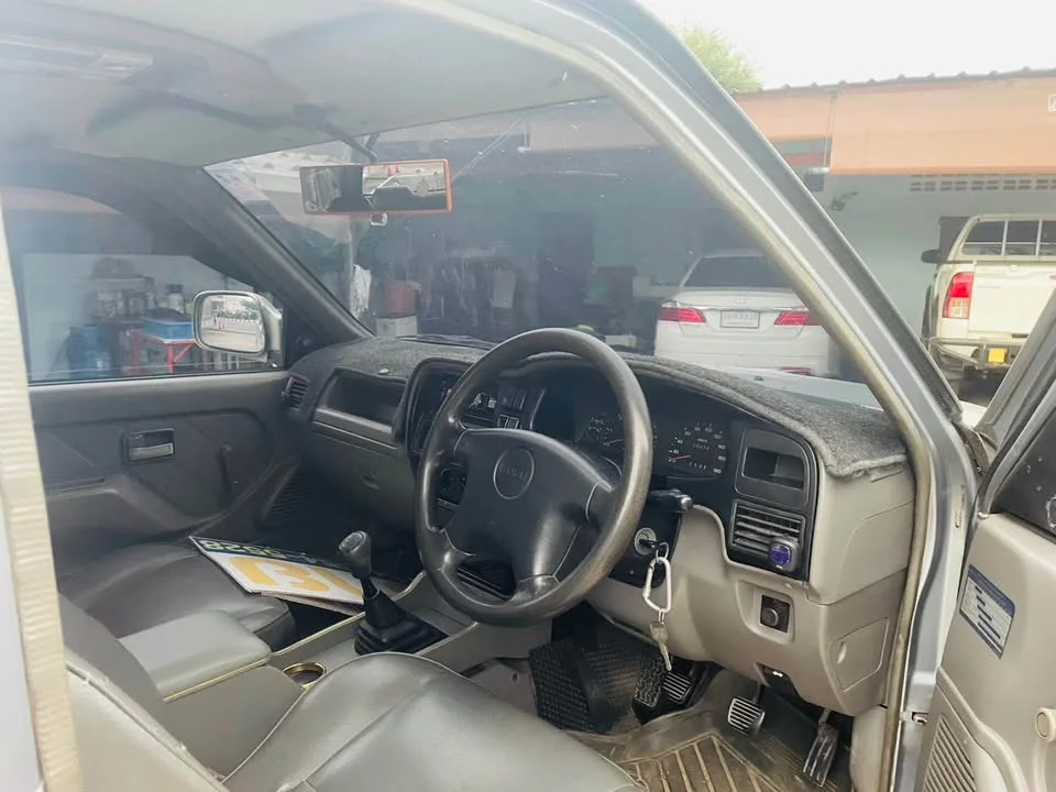 1998 Isuzu Faster Dragon Eyes III 2