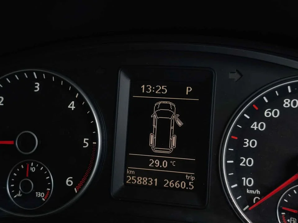 2015 Volkswagen Caravelle T5 3