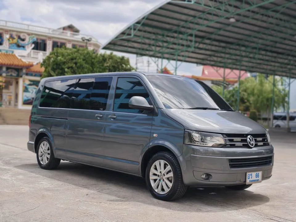 2015 Volkswagen Caravelle T5 2