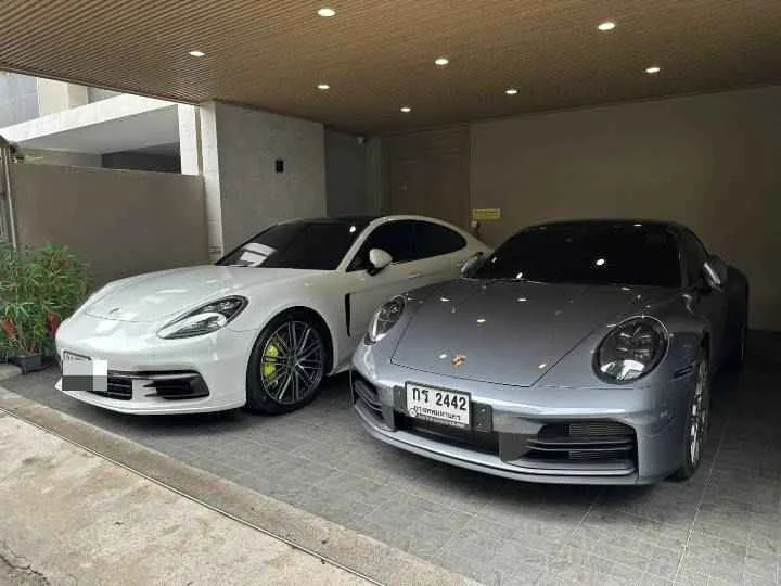 2018 Porsche Panamera II 3