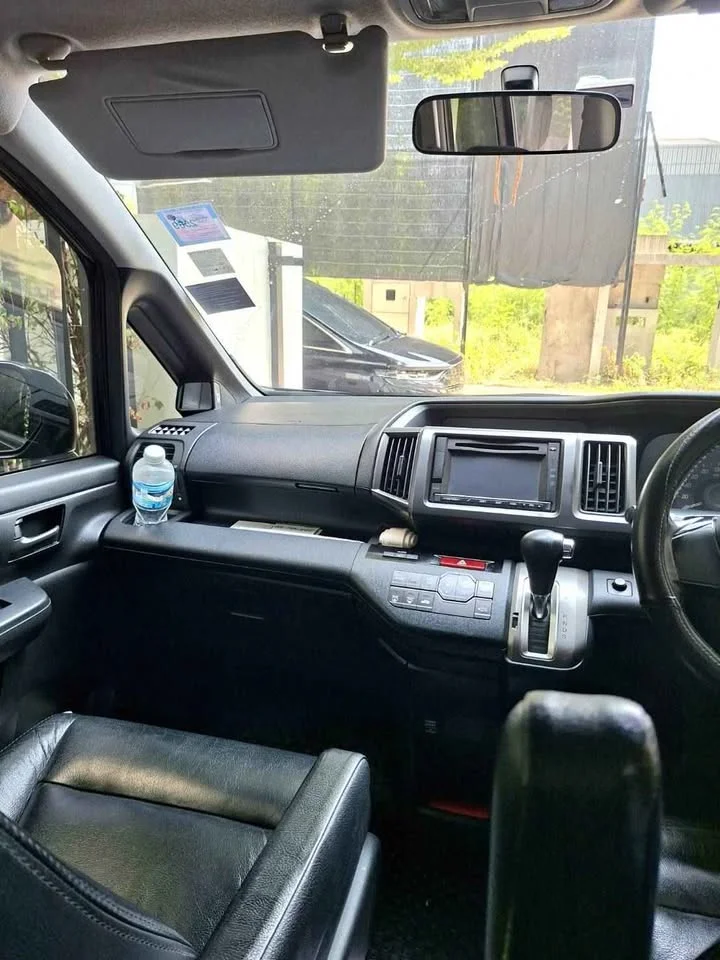2012 Honda Stepwgn IV 2