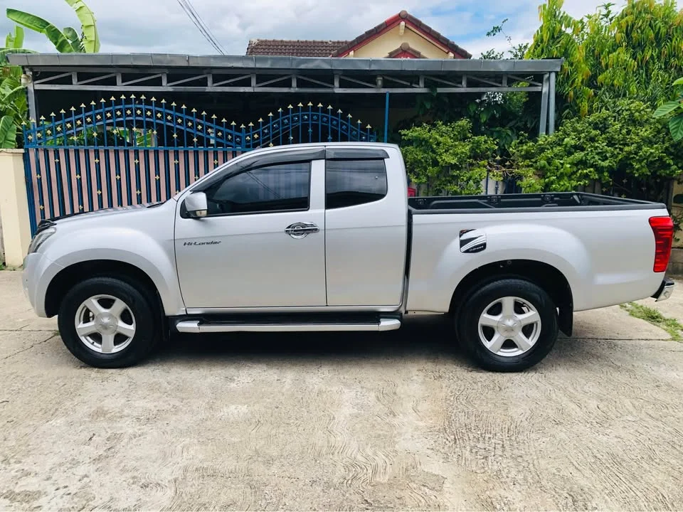 2015 Isuzu D-Max II (RT) 3