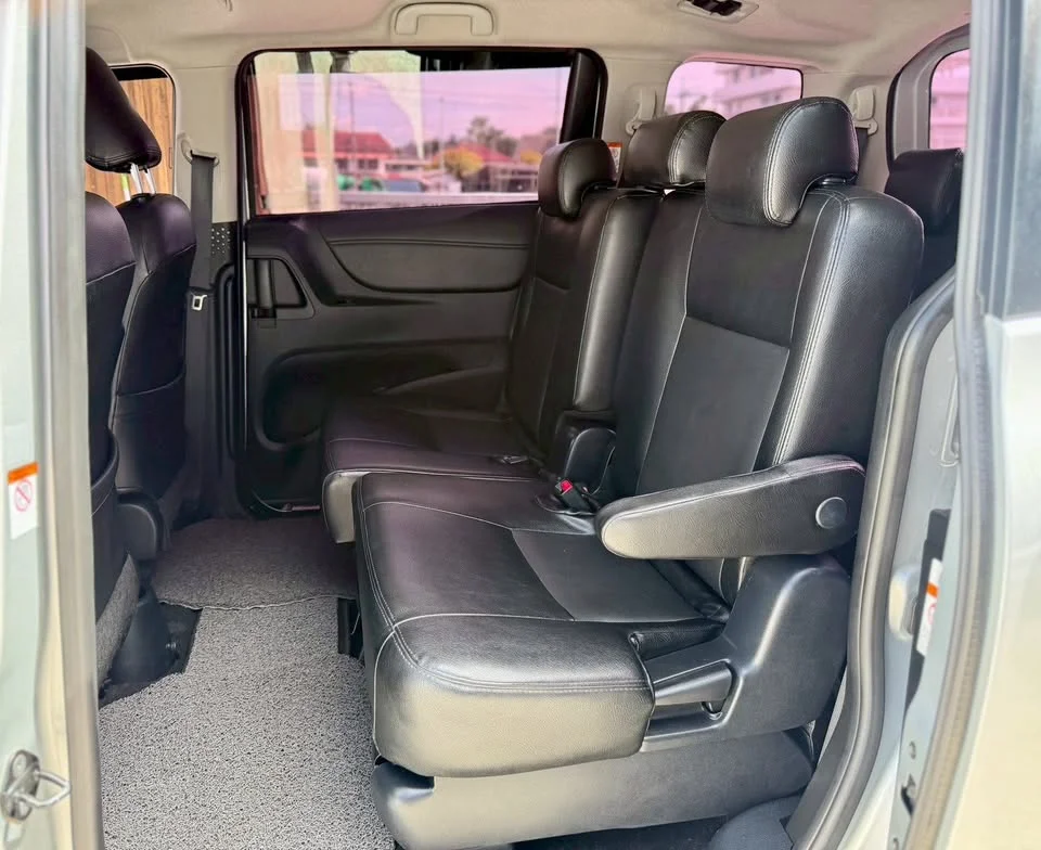 2019 Toyota Sienta II 2
