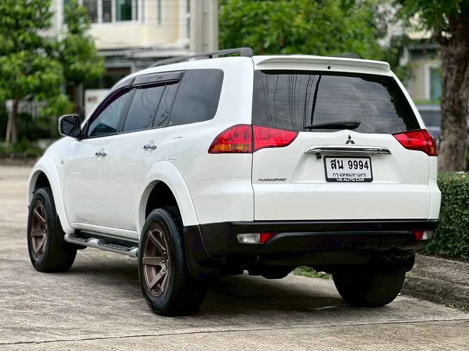 2010 Mitsubishi Pajero Sport II 3