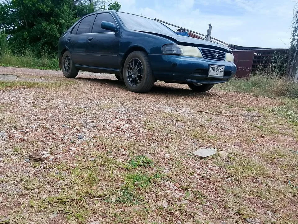 1996 Nissan Sunny IV 3