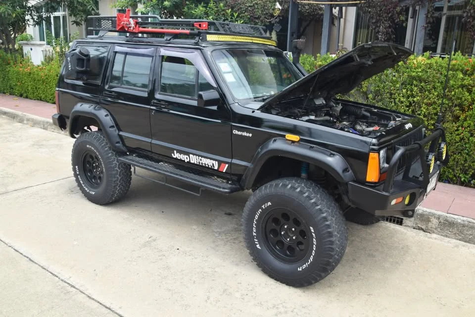 1997 Jeep Cherokee XJ 3