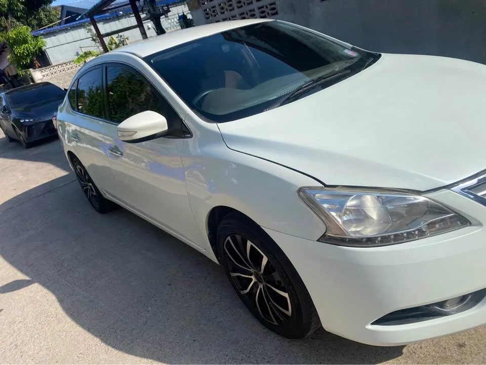 2012 Nissan Sylphy III (B17) 3