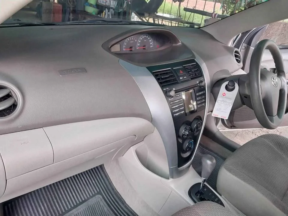 2010 Toyota Vios II 3