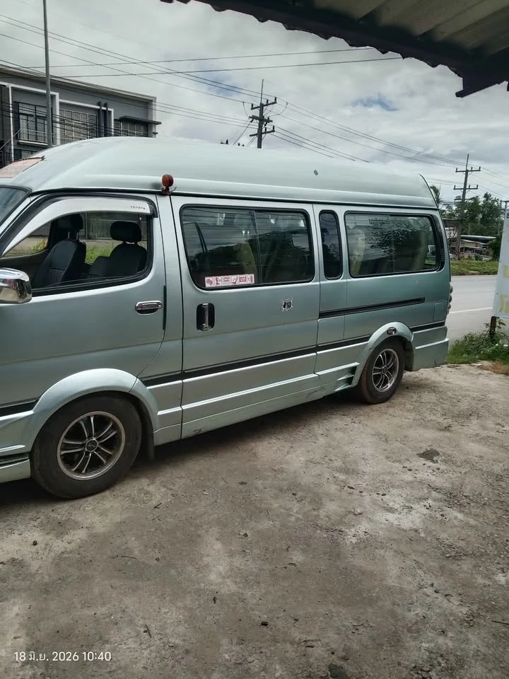 2004 Toyota Commuter IV (H100) 3