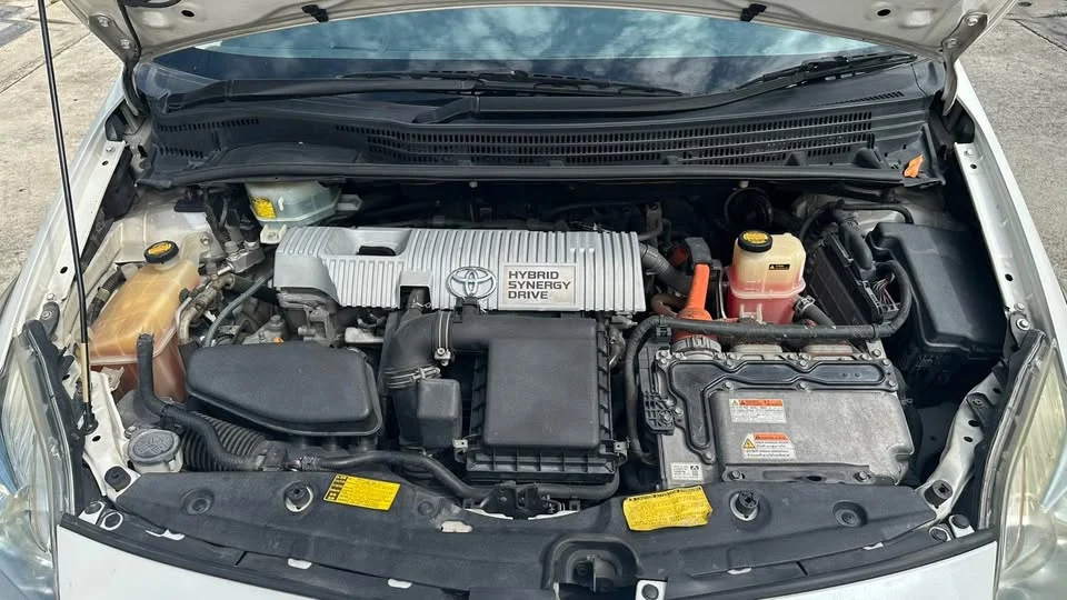 2011 Toyota Prius III 2
