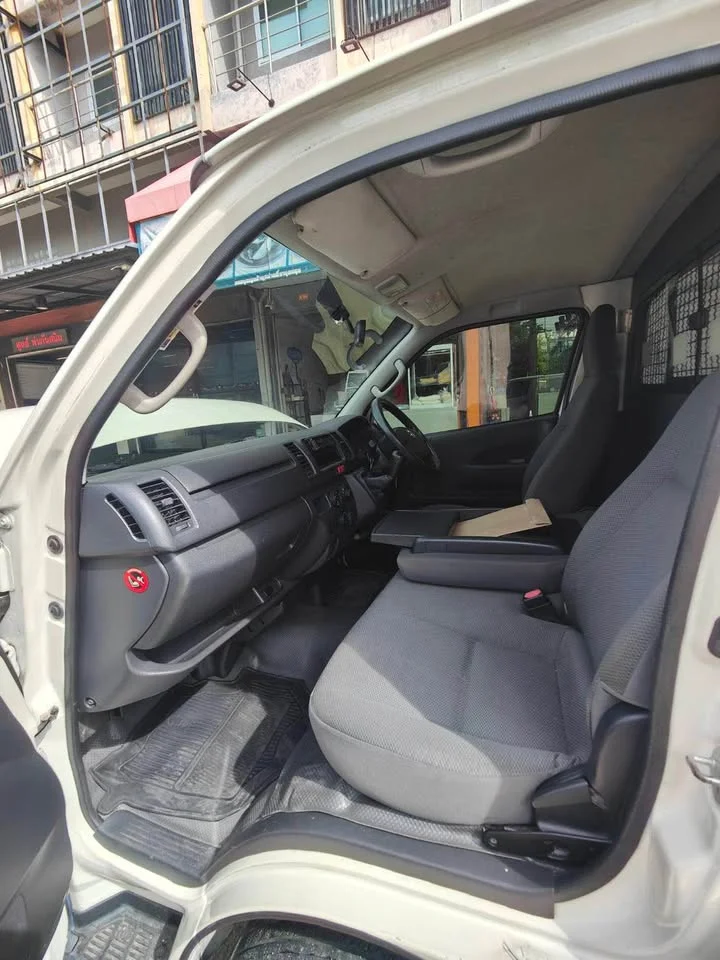 2018 Toyota HiAce V (H200) 3