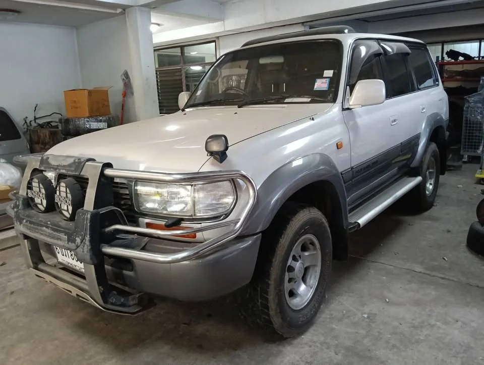 1997 Toyota Land Cruiser J80 3