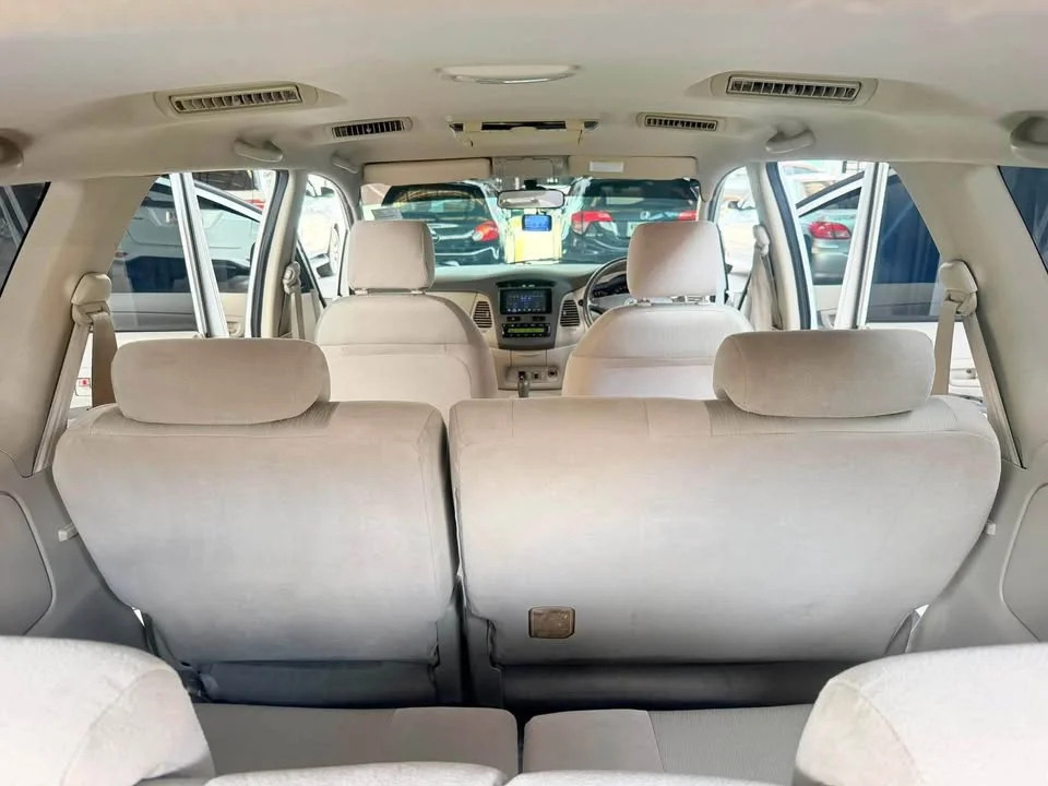 2011 Toyota Innova I 3