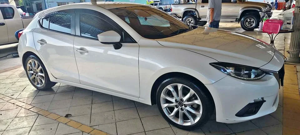 2015 Mazda 3 III 2