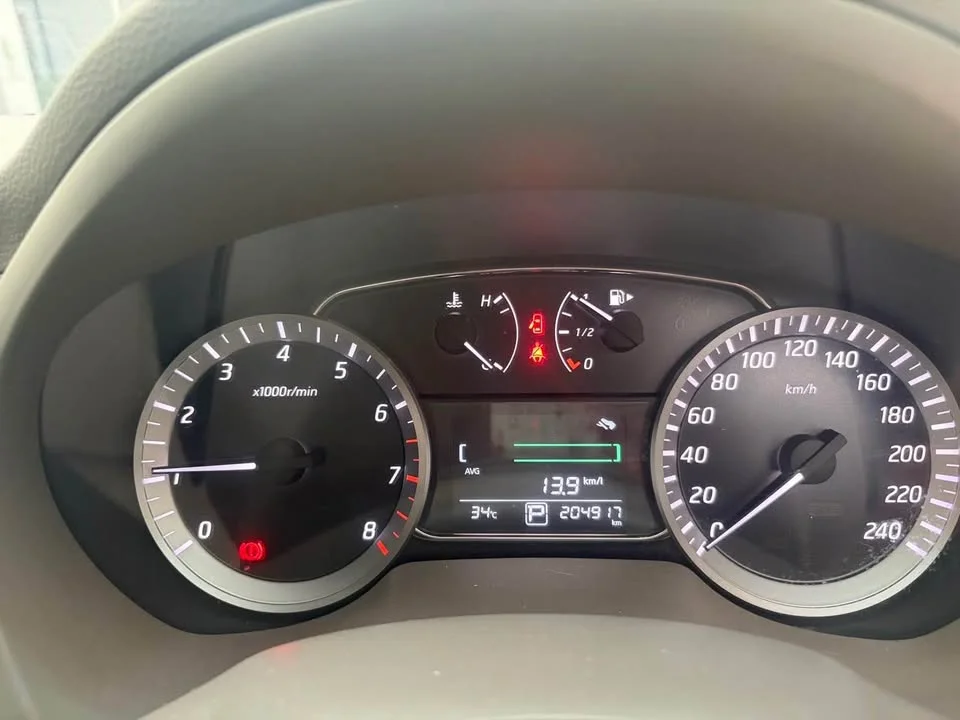 2014 Nissan Sylphy III (B17) 3