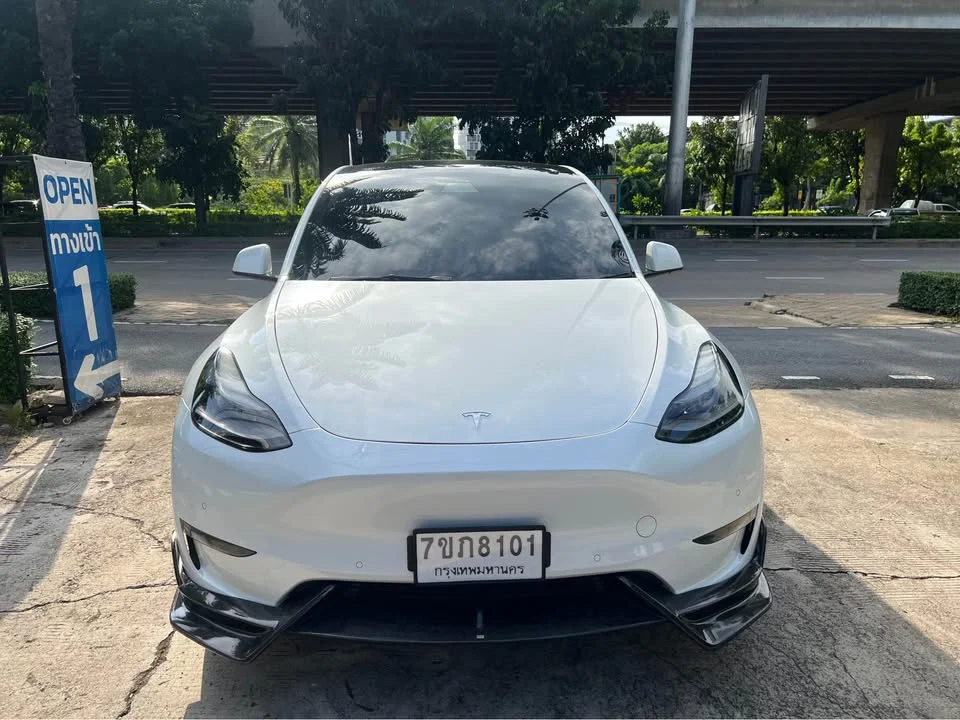 2023 Tesla Model Y 3