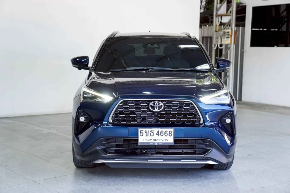 2024 Toyota Yaris Cross AC200 3
