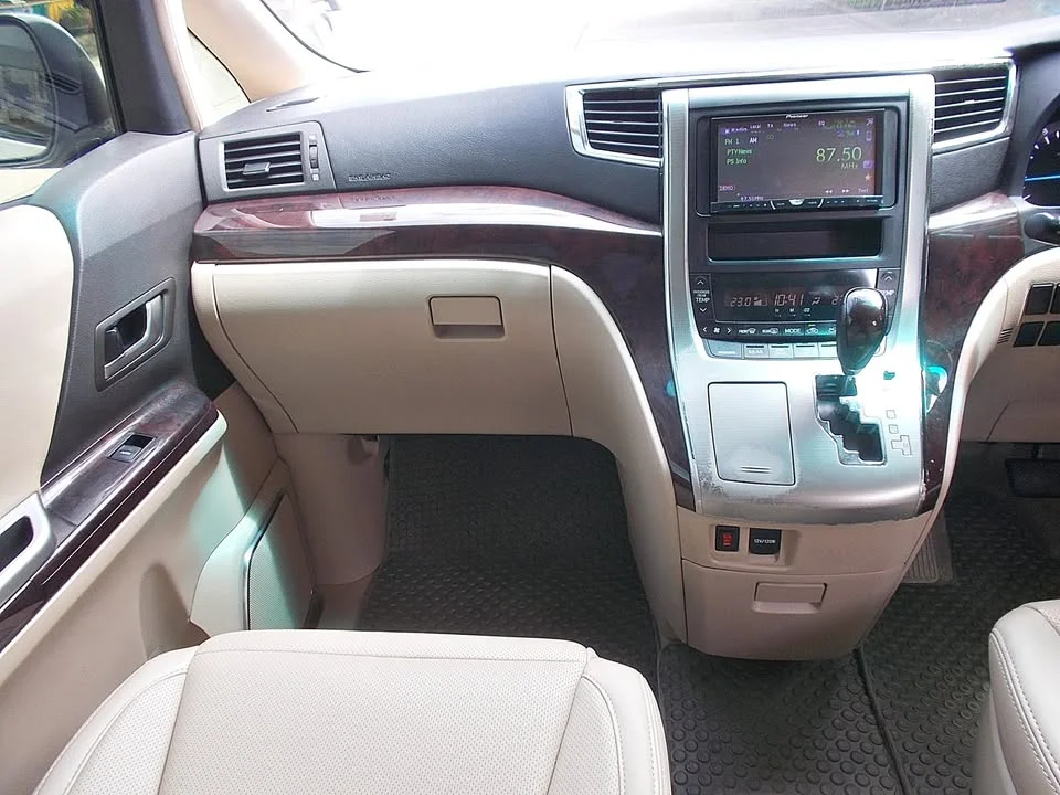2012 Toyota Alphard, Vellfire II (AH20) 2