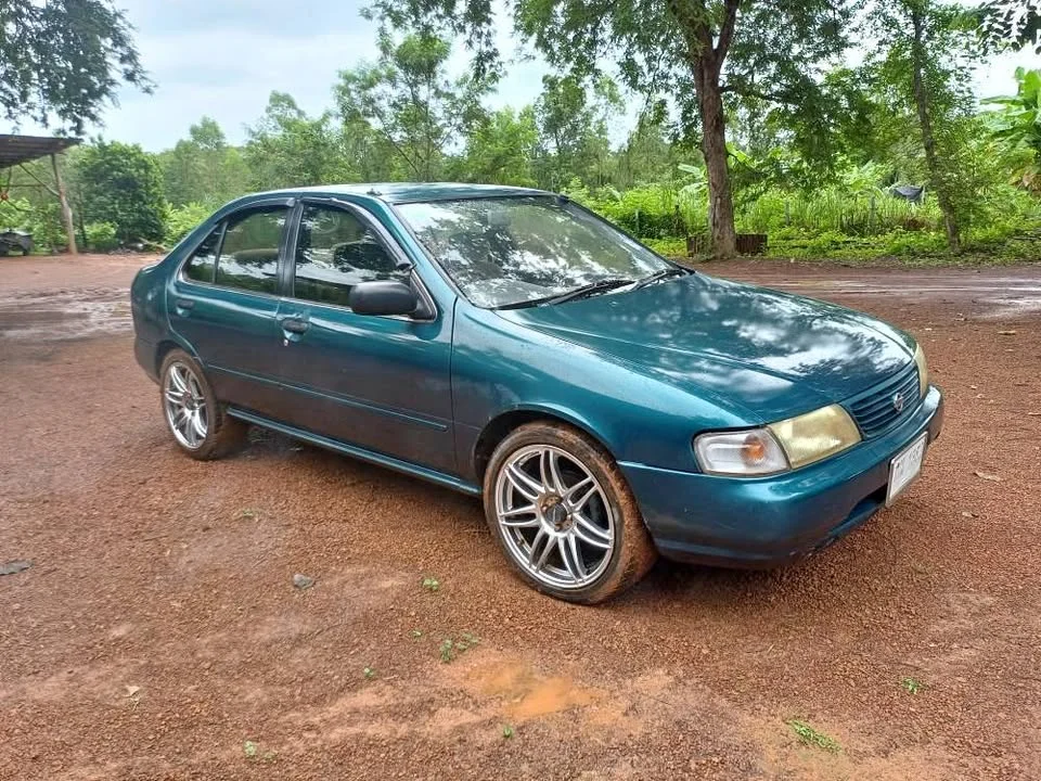 1992 Nissan Sunny IV 3