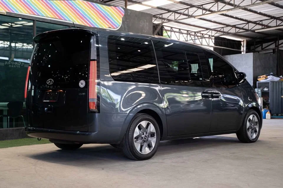 2021 Hyundai Staria US4 3