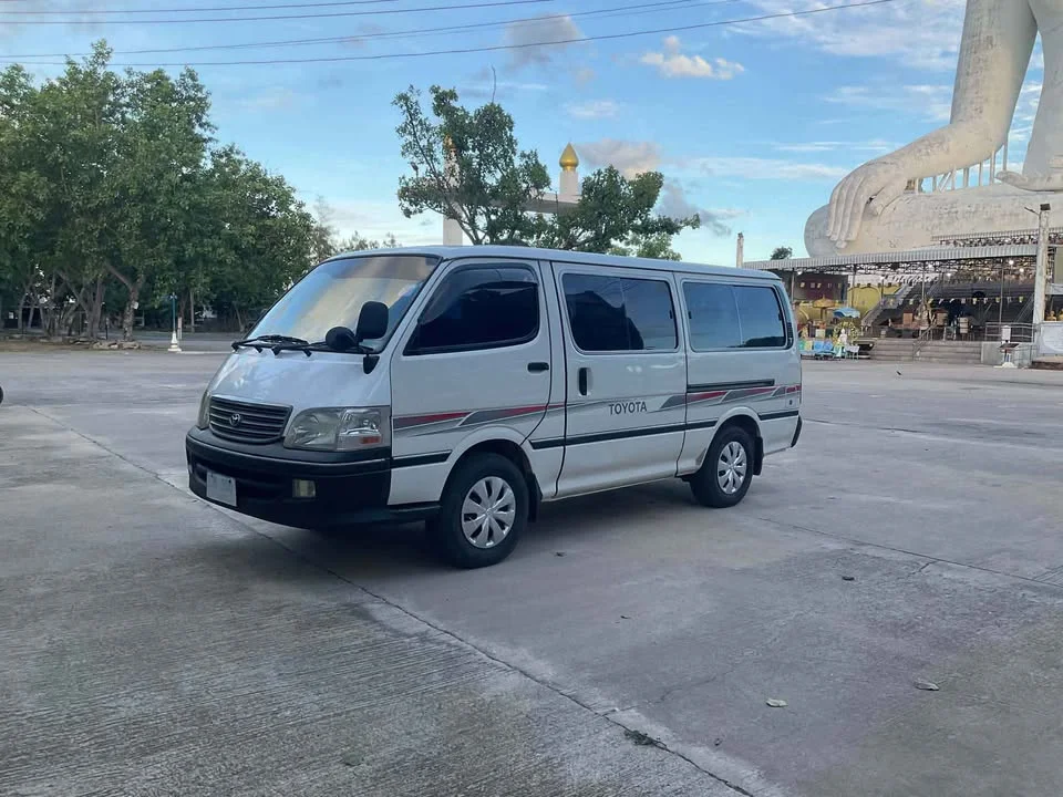 2002 Toyota Commuter IV (H100) 3