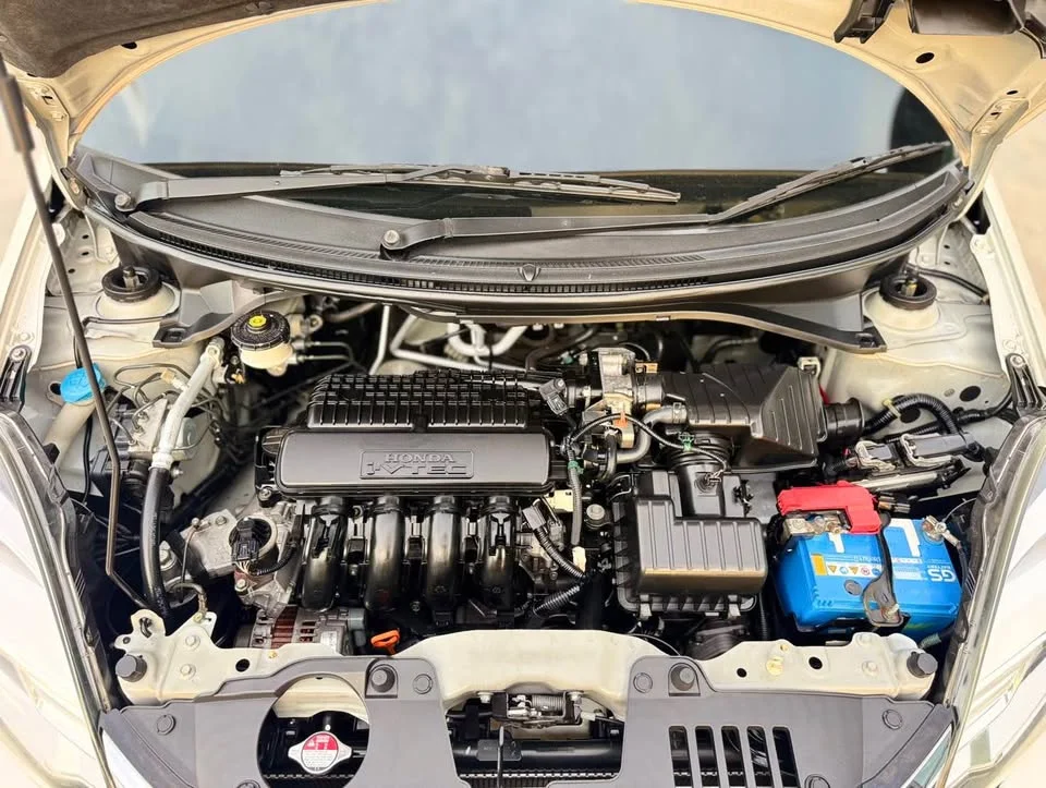 2015 Honda Mobilio II 2