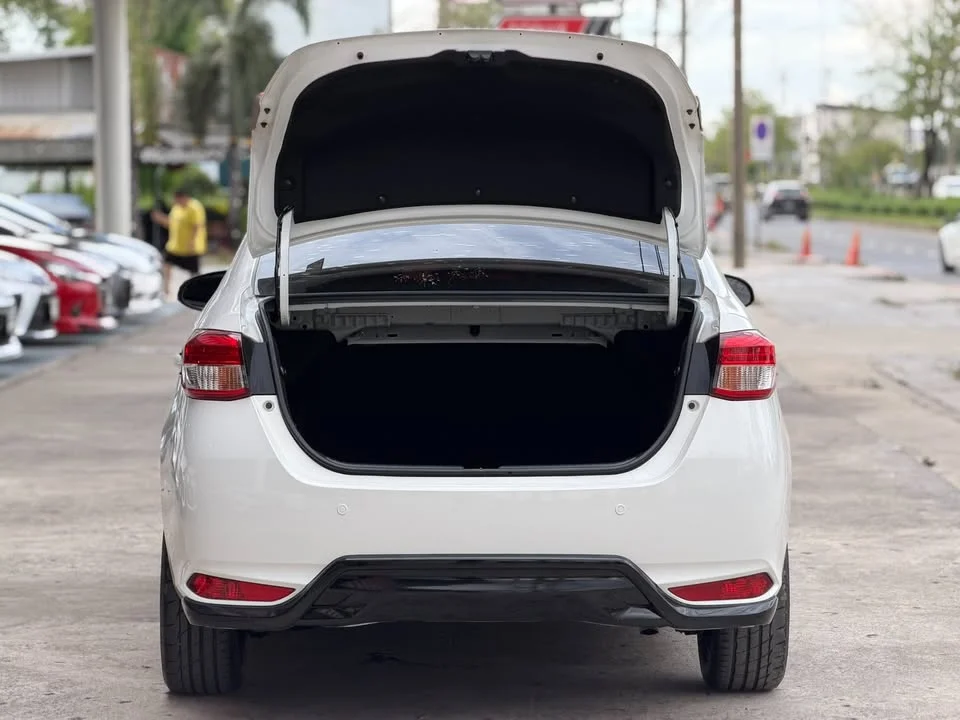 2019 Toyota Yaris ATIV III 3