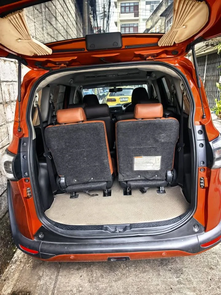 2018 Toyota Sienta II 2