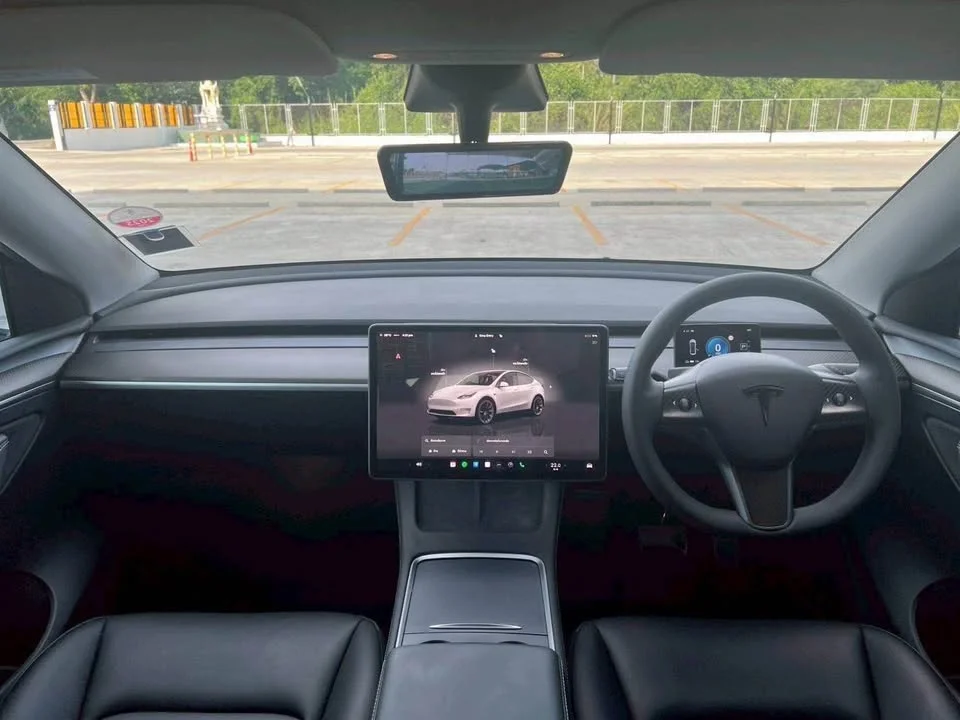 2023 Tesla Model Y 3