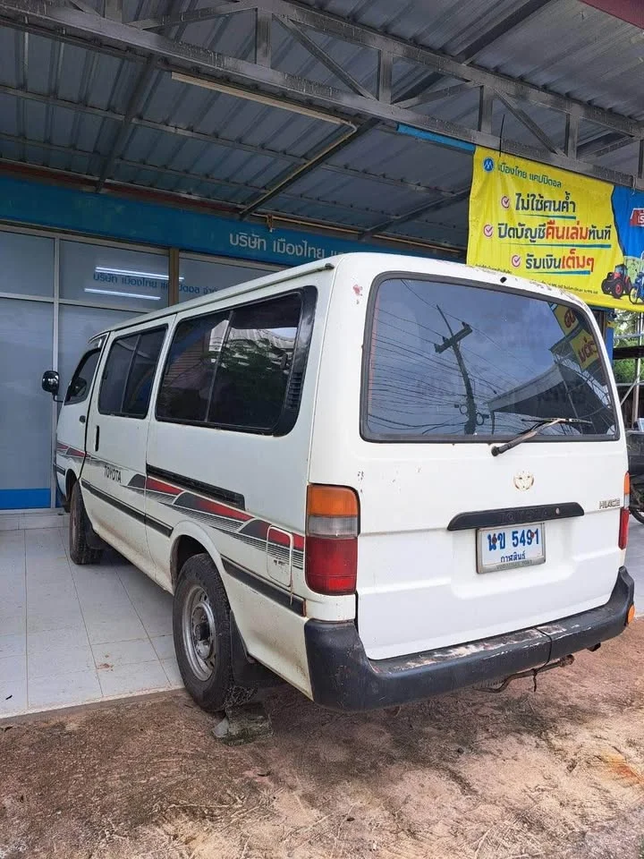 2004 Toyota Commuter IV (H100) 2