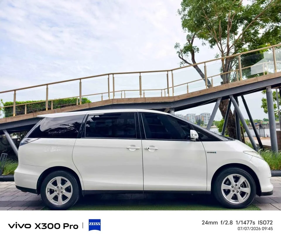 2008 Toyota Estima III 3