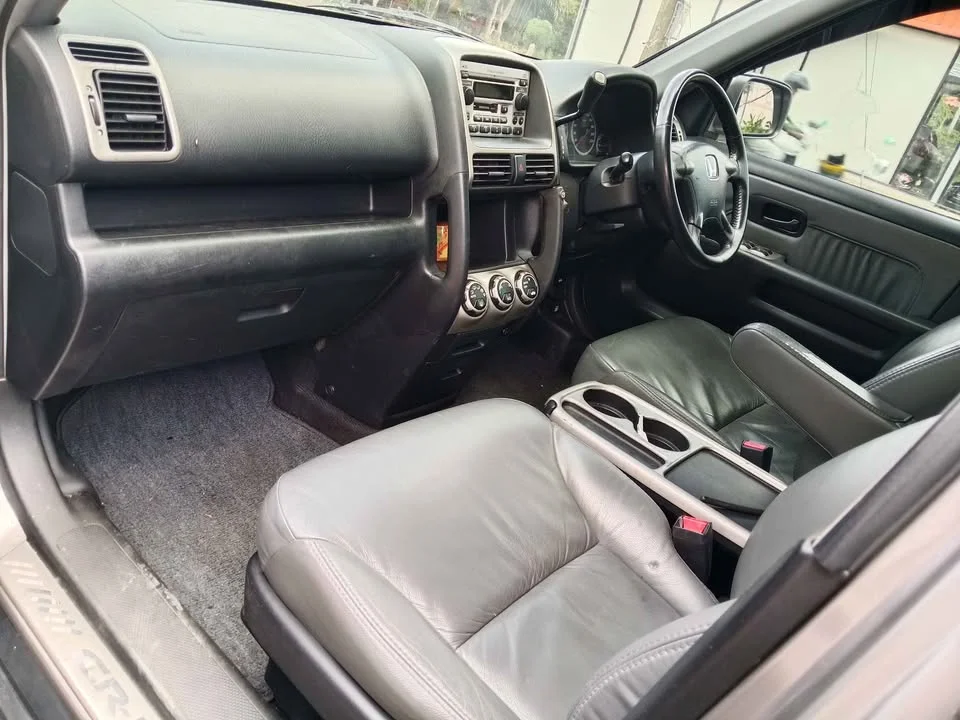 2002 Honda CR-V II 2