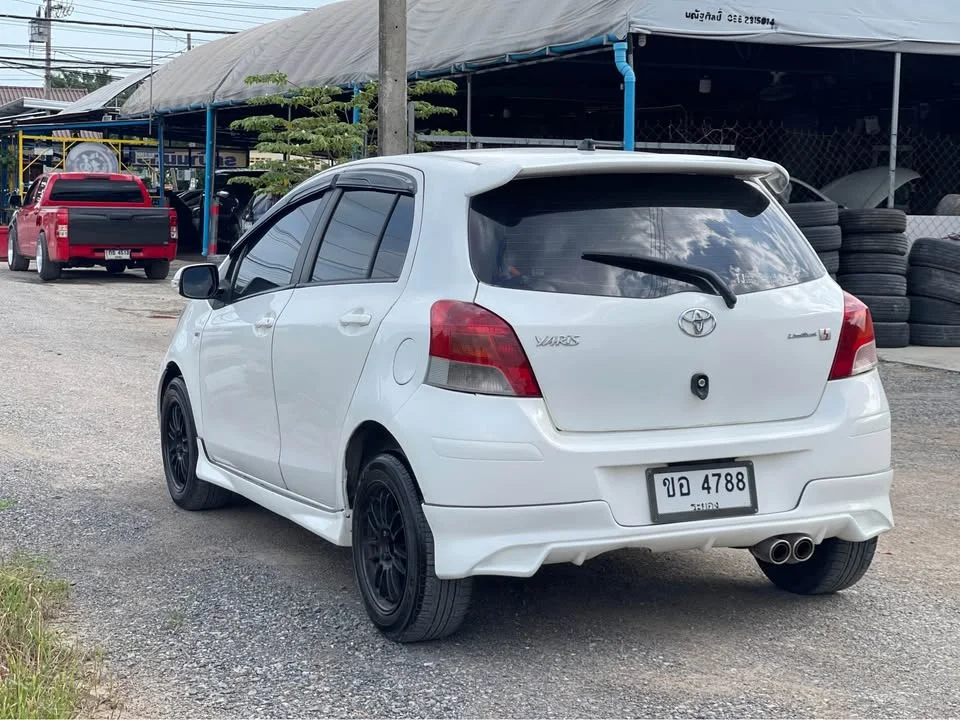 2006 Toyota Yaris II 3
