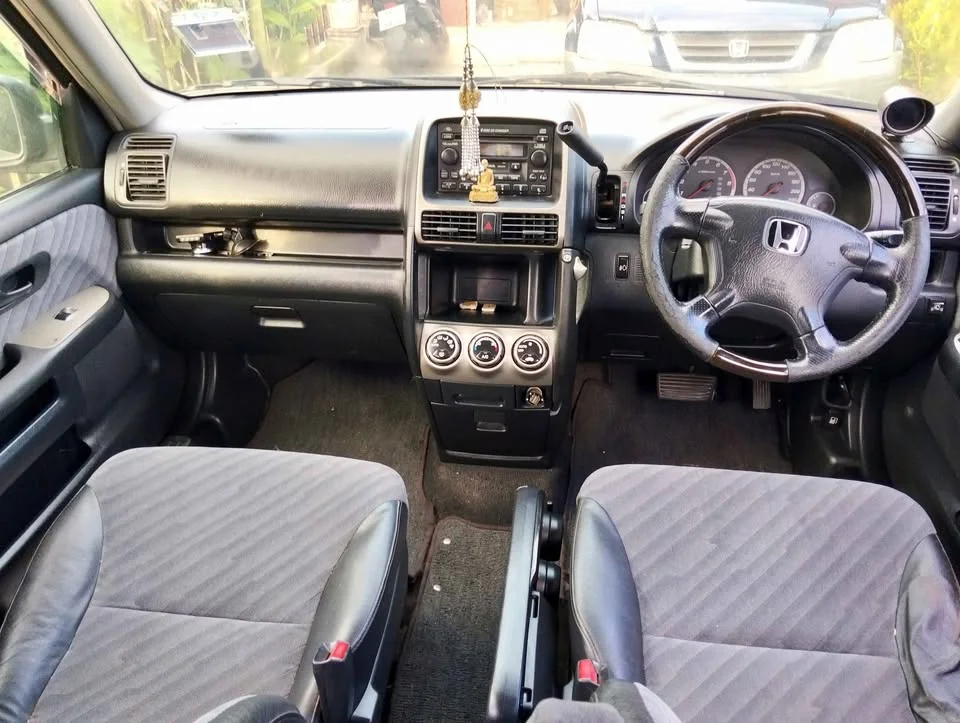 2002 Honda CR-V II 3