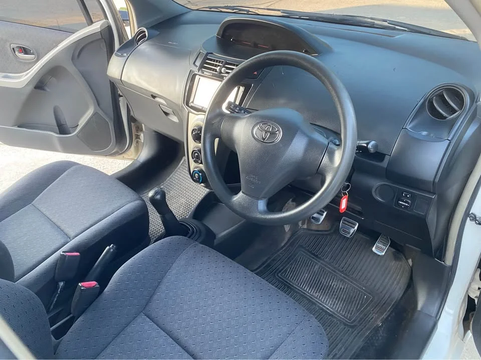 2009 Toyota Yaris II 3