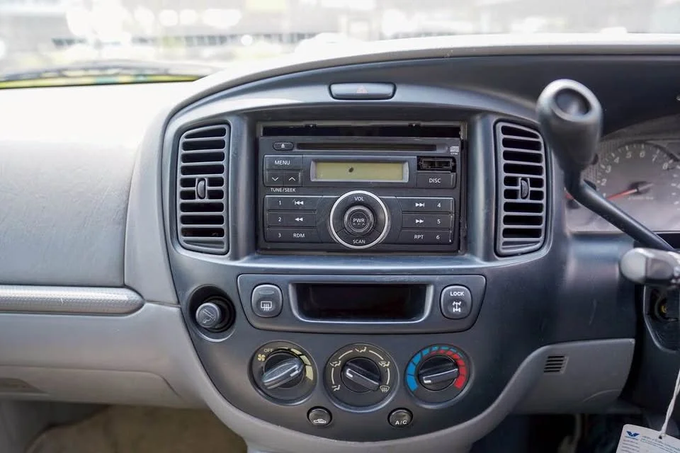 2003 Mazda Tribute I 2