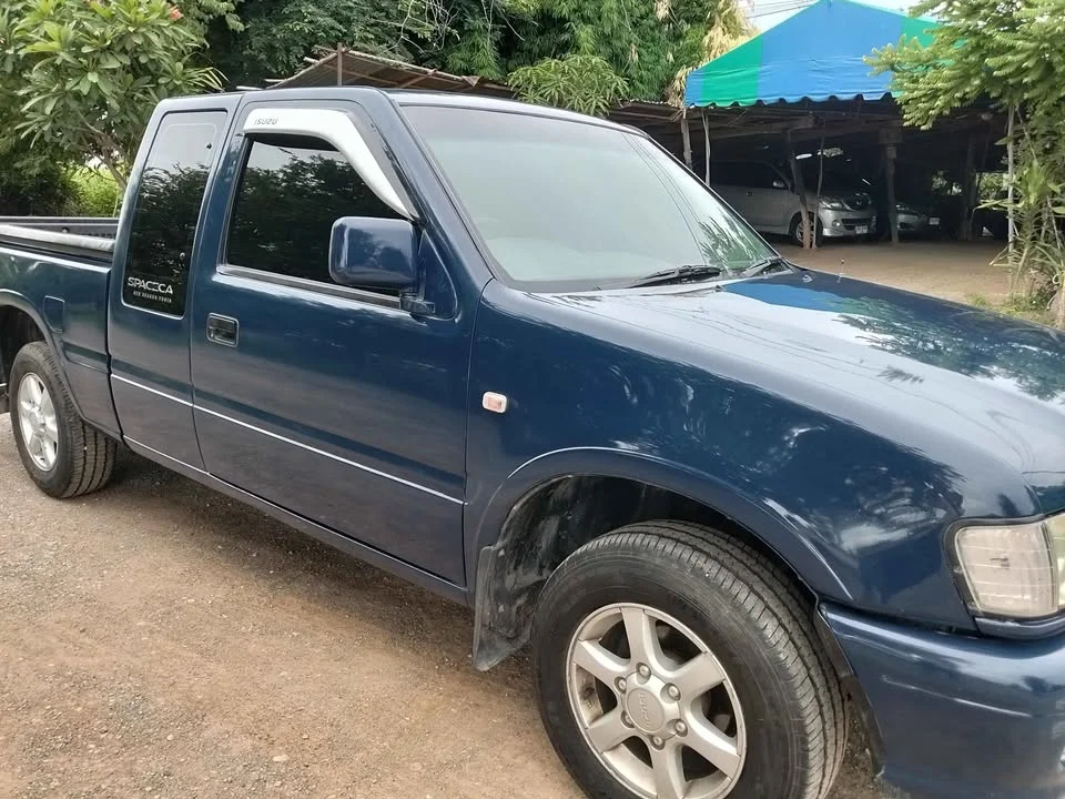 2001 Isuzu Faster Dragon Eyes III 2