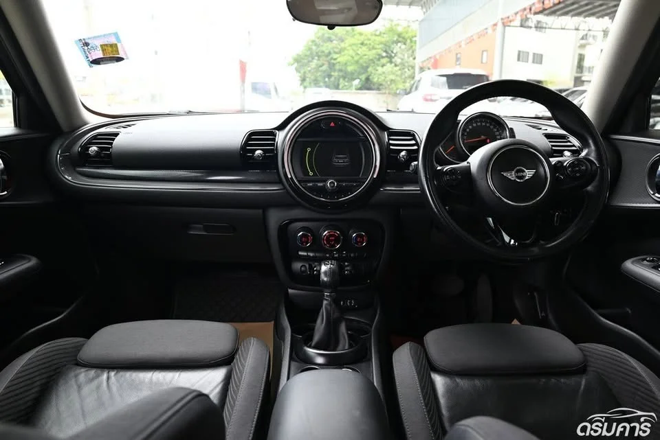 2017 Mini Hatch  III 2