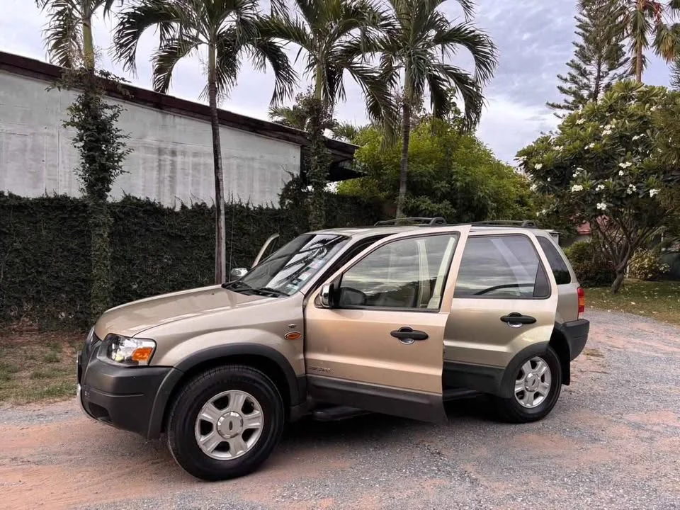 2003 Ford Escape I 3