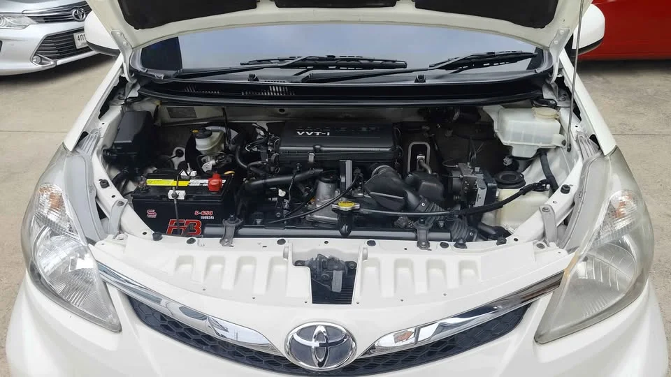 2013 Toyota Avanza II 3
