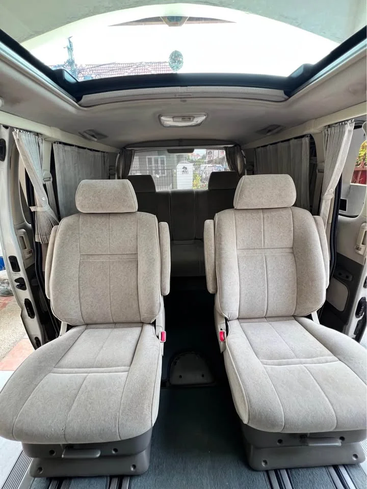 2000 Toyota Granvia H100 2
