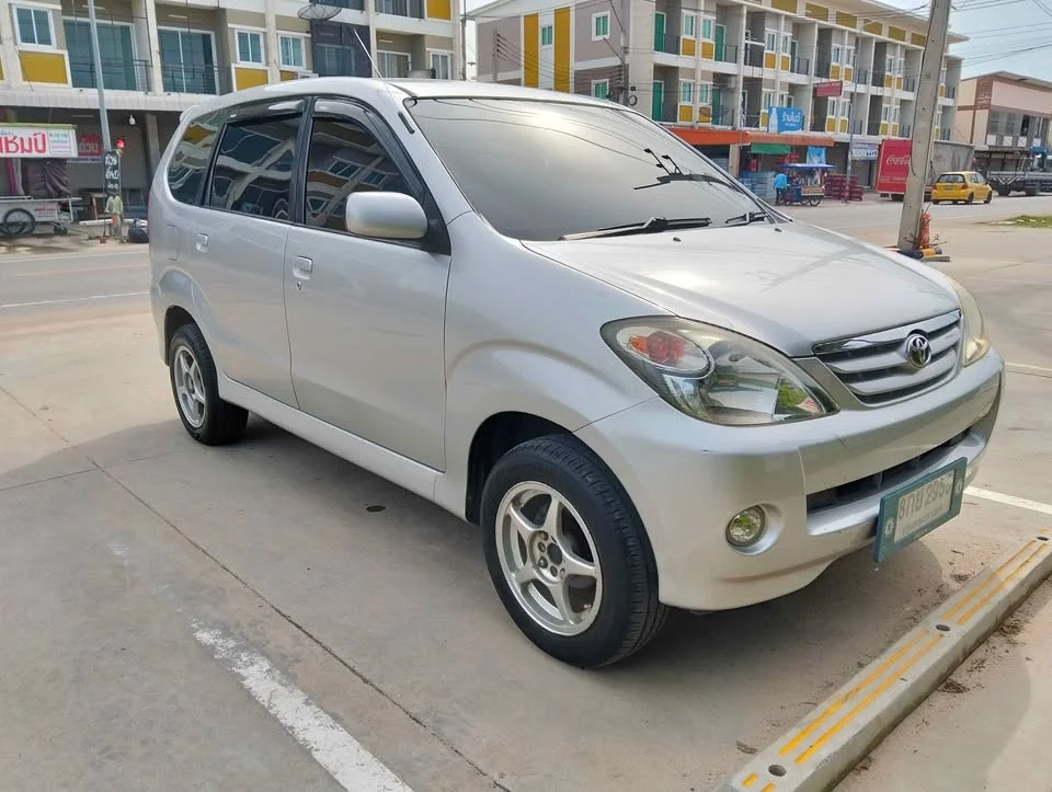 2005 Toyota Avanza I 3