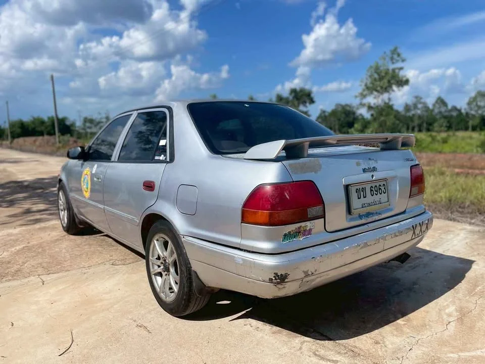 Toyota Corolla Altis VIII (E110) 2