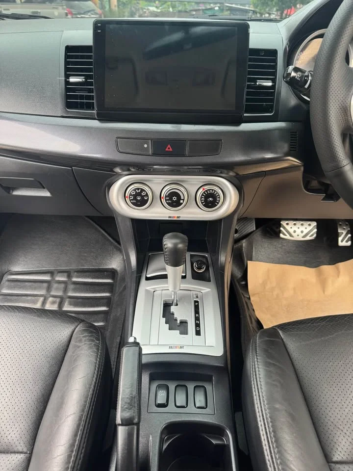 2010 Mitsubishi Lancer IX 2