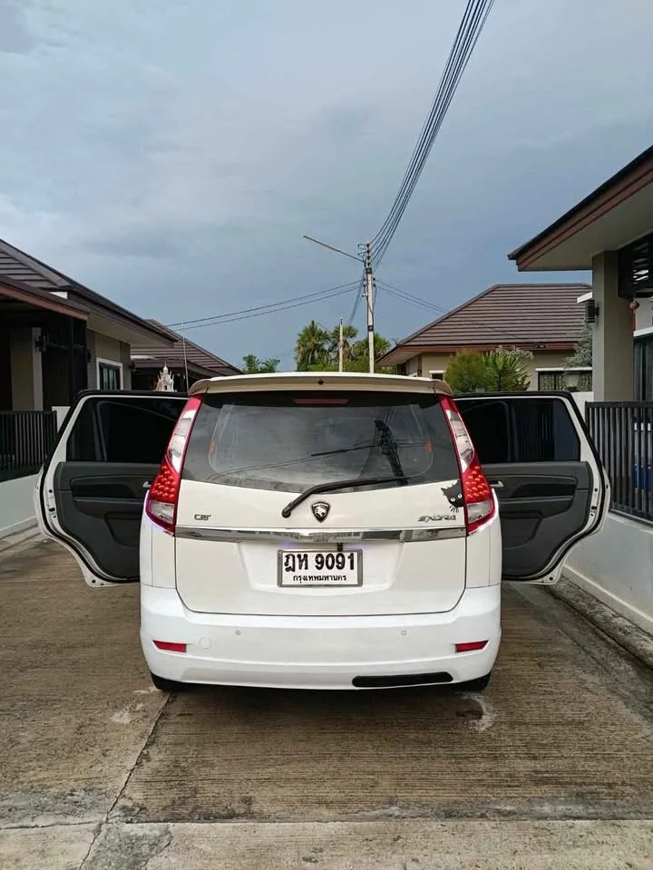 2011 Proton Exora 2