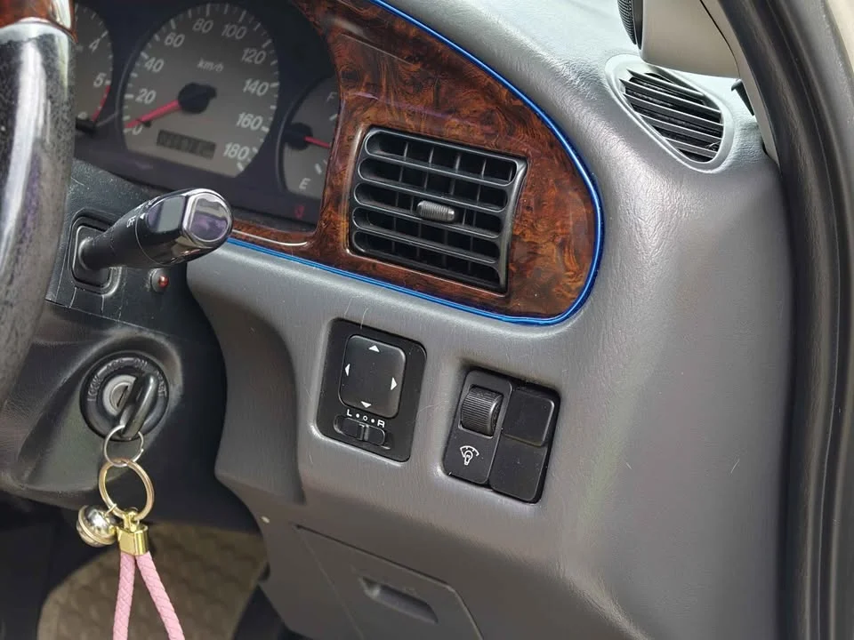 2005 Ford Everest I 3